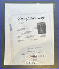 Wayne Gretzky & Gordie Howe Autographed 11x14 with PSA/DNA Full Letter Legends