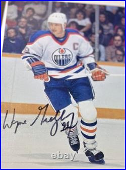 Wayne Gretzky Hand-Signed Photo 8x11 Authentic Edmonton Oilers The Great One NM