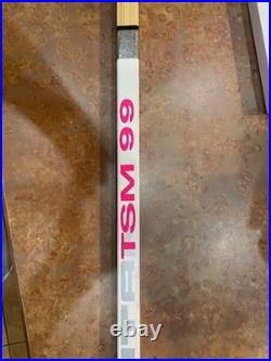 Wayne Gretzky Hockey Stick and Puck signed withCOA