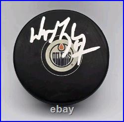Wayne Gretzky Hof Edmonton Oilers Signed Hockey Puck Ug Coa Proof