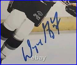 Wayne Gretzky Hof Signed Autographed 8x10 Los Angeles Kings La NHL Photo No Coa