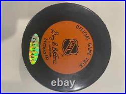 Wayne Gretzky Kings Signed Puck (Authenticated by Upper Deck)