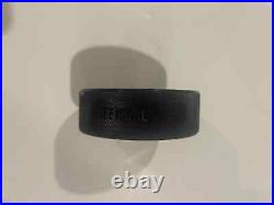 Wayne Gretzky Kings Signed Puck (Authenticated by Upper Deck)