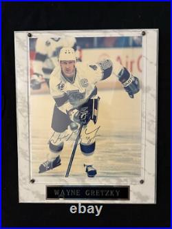 Wayne Gretzky LA Kings Autographed Signed 8x10 Photo Skating