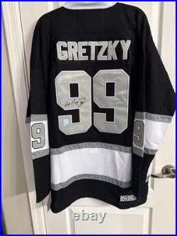 Wayne Gretzky LA Kings signed autographed hockey jersey Wayne Gretzky Authentic