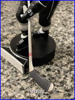 Wayne Gretzky Los Angeles Kings Autographed Gartlan 9 Inch Figurine Statue RARE