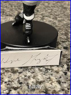 Wayne Gretzky Los Angeles Kings Autographed Gartlan 9 Inch Figurine Statue RARE