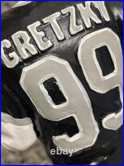 Wayne Gretzky Los Angeles Kings Autographed Gartlan 9 Inch Figurine Statue RARE