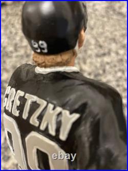 Wayne Gretzky Los Angeles Kings Autographed Gartlan 9 Inch Figurine Statue RARE