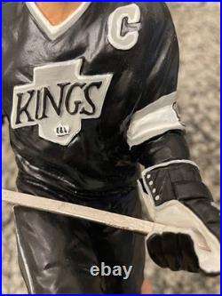 Wayne Gretzky Los Angeles Kings Autographed Gartlan 9 Inch Figurine Statue RARE
