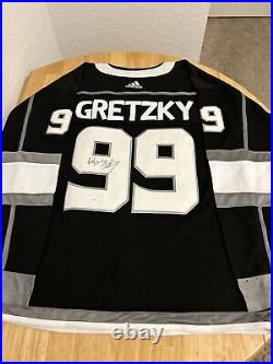 Wayne Gretzky Los Angeles Kings Autographed Jersey JSA Certified