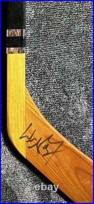 Wayne Gretzky Los Angeles Kings Autographed Mini-Stick WithBAS Signature Review Wayne Gretzky Los Angeles Kings Autographed Mini-Stick WithBAS Signature Review