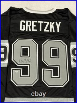 Wayne Gretzky Los Angeles Kings Signed Hockey Jersey with COA