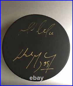 Wayne Gretzky Mario Lemieux Autographed Hockey Puck Oilers Penguins JSA LOA RARE