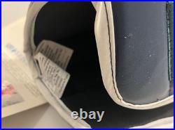 Wayne Gretzky NY Rangers Autographed Hockey Gloves withUpper Deck Authentication