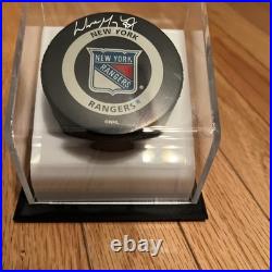Wayne Gretzky NY Rangers Signed Hockey Puck
