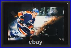 Wayne Gretzky Oilers FRMD Signed 24 X 16 Flame Acrylic Stick Blade-LE/199 UD