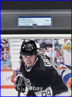 Wayne Gretzky PSA 9 AUTO Autograph 1993 UPPER DECK Photo SLABBED Sealed PSA/DNA