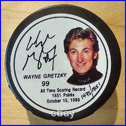 Wayne Gretzky Puck Autographed 1475 /1851 NHL 34070