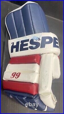 Wayne Gretzky Rangers Signed Hespeler Game Model Hockey Glove Pair Auto UDA COA