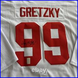 Wayne Gretzky SIGNED Jersey Team Canada NHL HOF THE GREAT ONE withCOA
