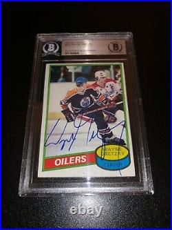 Wayne Gretzky Signed 1980-81 Topps Card Edmonton Oilers BAS Slabbed