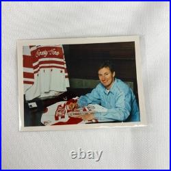 Wayne Gretzky Signed 1994 Authentic Ninety-Nine Tour Jersey Beckett COA