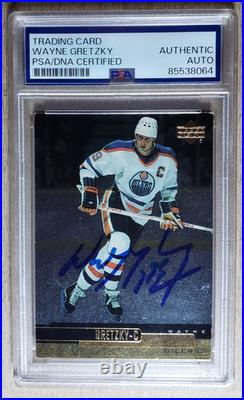 Wayne Gretzky Signed 1999-00 UD Gold Reserve Autograph PSA/DNA Certified Auto