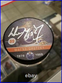 Wayne Gretzky Signed Auto Autographed Puck The Alumni UDA Fanatics Oilers read