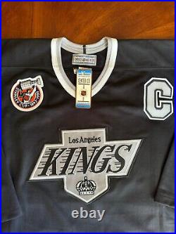 Wayne Gretzky Signed Autographed Authentic CCM Jersey JSA LOA Kings