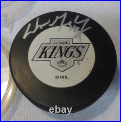 Wayne Gretzky Signed Autographed Los Angeles Kings Puck no certs