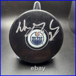 Wayne Gretzky Signed Autographed Puck With COA Edmonton Oilers