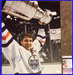 Wayne Gretzky Signed Edmonton Oilers 16 x 20 Stanley Cup Canvas HOF + JSA COA