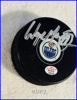 Wayne Gretzky Signed Edmonton Oilers Hockey Puck COA