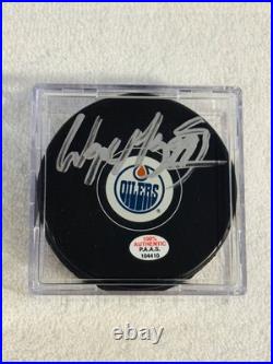 Wayne Gretzky Signed Edmonton Oilers Hockey Puck COA