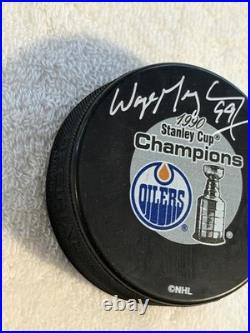 Wayne Gretzky Signed Edmonton Oilers NHL Puck WGA COA