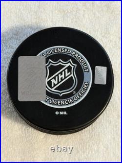 Wayne Gretzky Signed Edmonton Oilers NHL Puck WGA COA