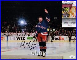 Wayne Gretzky Signed Final NHL Game 4/18/99 11x14 Photo JSA COA SS56035