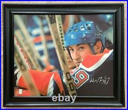 Wayne Gretzky Signed Framed 28X24 Signed Canvas Player Proof 2/4 WGA