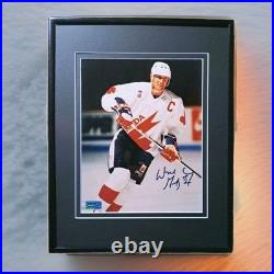 Wayne Gretzky Signed Framed Matted Photograph Winter Olympics Team Canada