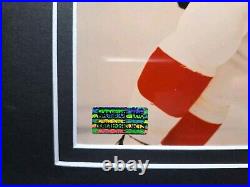 Wayne Gretzky Signed Framed Photograph Hologram Authentication Lake Placid