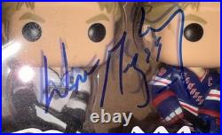 Wayne Gretzky Signed Funko Pop 4 Pack Boxed Set Beckett Certified (AE48608) Wayne Gretzky Signed Funko Pop 4 Pack Boxed Set Beckett Certified (AE48608)