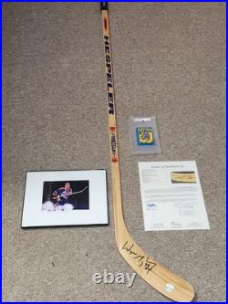 Wayne Gretzky Signed Game Issued Hespeler Hockey Stick JSA COA + 1979 Topps PSA