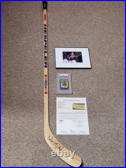 Wayne Gretzky Signed Game Issued Hespeler Hockey Stick JSA COA + 1979 Topps PSA