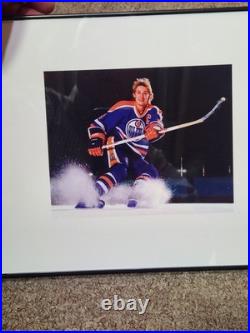 Wayne Gretzky Signed Game Issued Hespeler Hockey Stick JSA COA + 1979 Topps PSA