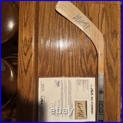 Wayne Gretzky Signed Game Model Easton Pro Balance Extra Stiff JSA