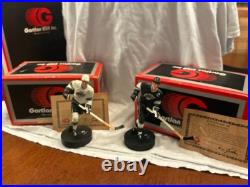 Wayne Gretzky Signed Gartlan Autographed Figurine Black with two mini figurines