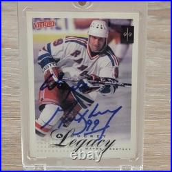 Wayne Gretzky Signed Hockey Card 1999 Victory Legacy 99 Autograph