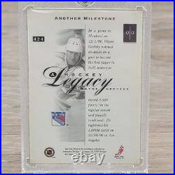 Wayne Gretzky Signed Hockey Card 1999 Victory Legacy 99 Autograph