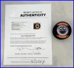 Wayne Gretzky Signed Hockey Puck Edmonton Oilers Beckett BAS COA